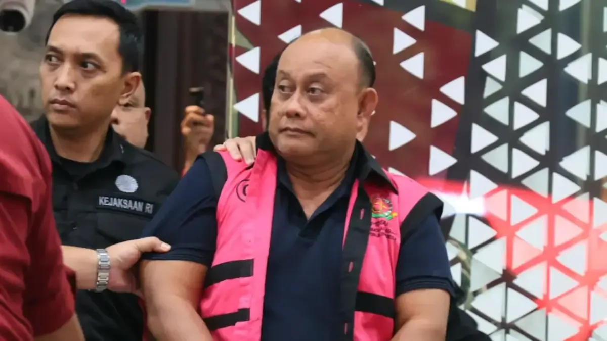 Resmi Berompi Pink, Eks Kepala BGN Dadan Hindayana Ditahan Kejagung