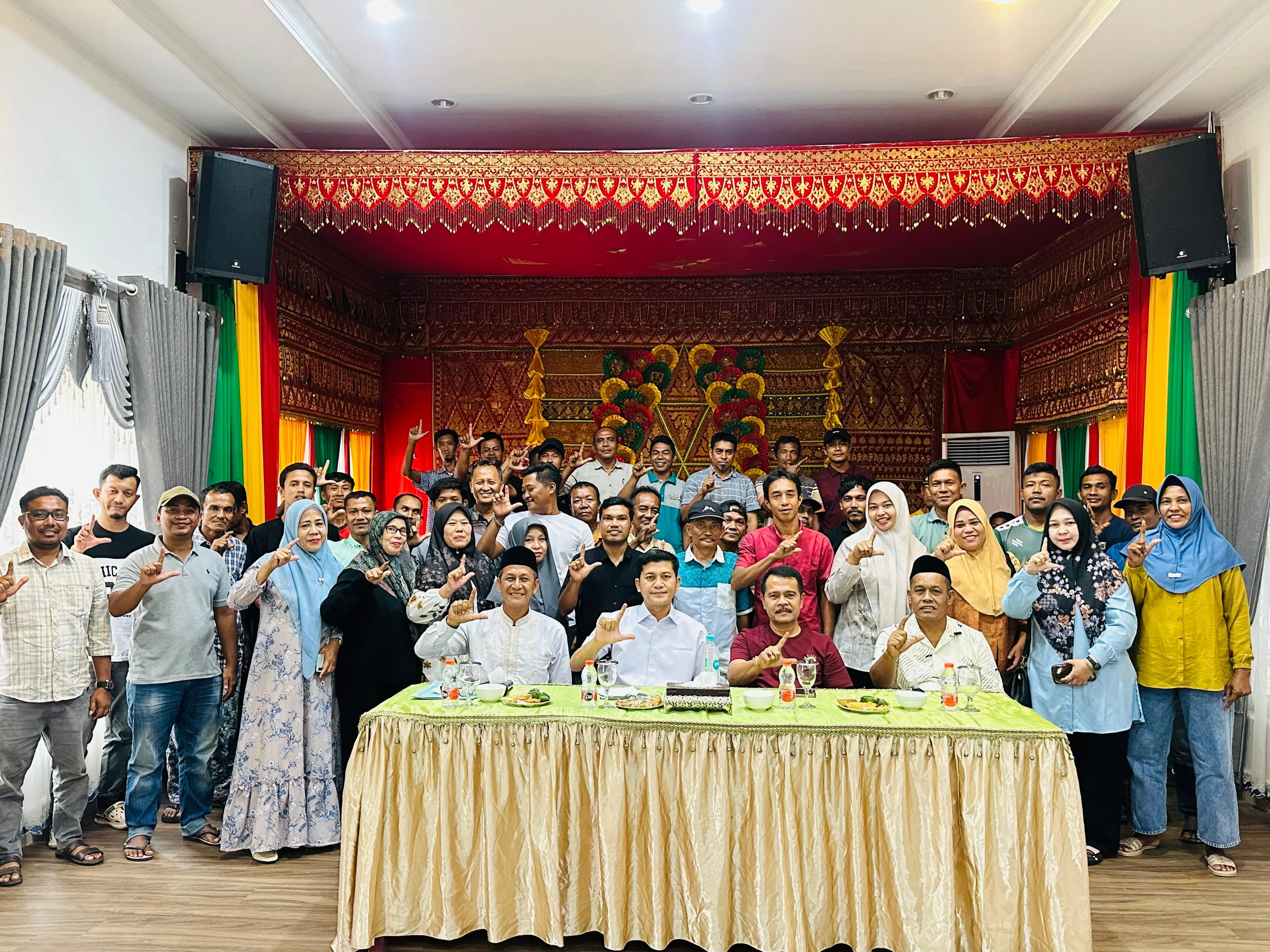 Mirwan Sebut Petugas Kebersihan Garda Terdepan, Kebersihan Aceh Selatan Tanggung Jawab Bersama