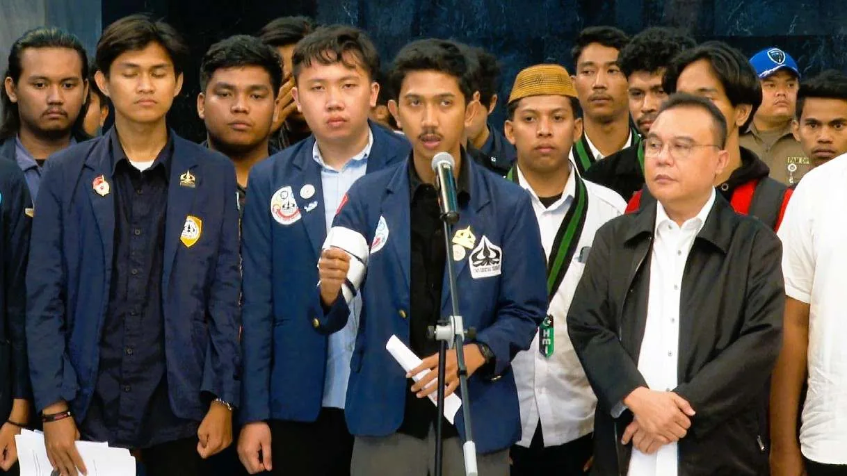 DPR Klaim Program MBG Bisa Hemat Rp 70 Triliun Saat Temui Mahasiswa di Senayan