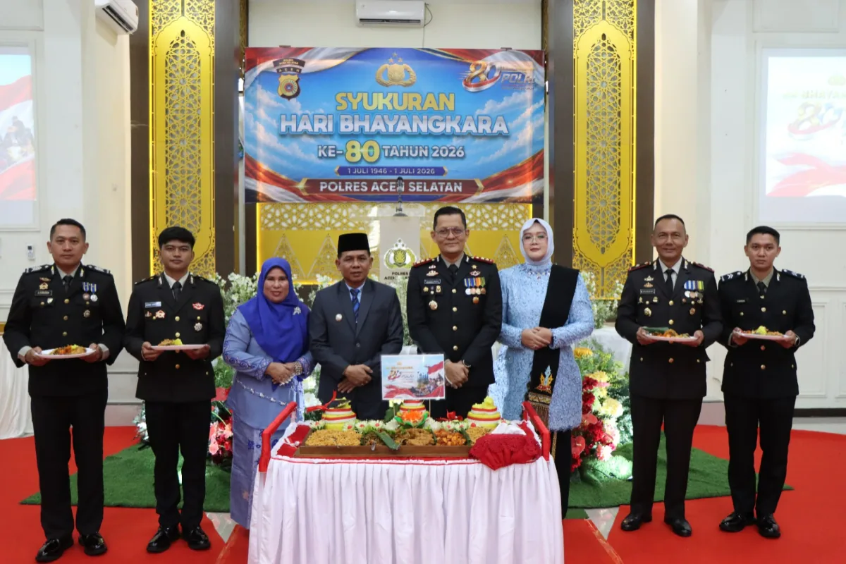 HUT Bhayangkara ke-80, Polres Aceh Selatan Gelar Syukuran dan Beri Penghargaan kepada Personel Berprestasi