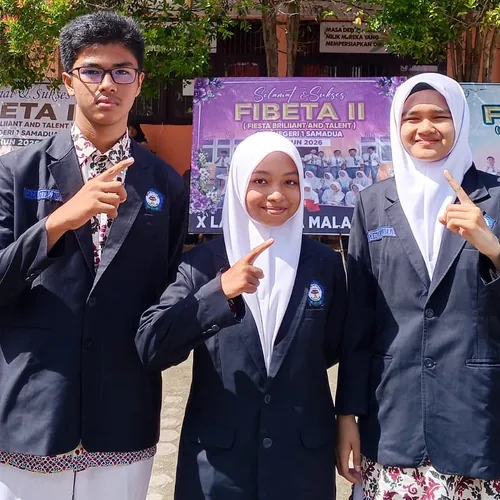 SMAN Unggul Sabet Juara I LCC se-Aceh Selatan