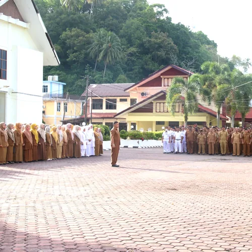Pimpin Apel Gabungan, Sekda Aceh Selatan: Disiplin ASN Bukan Pilihan, tapi Kewajiban Mutlak