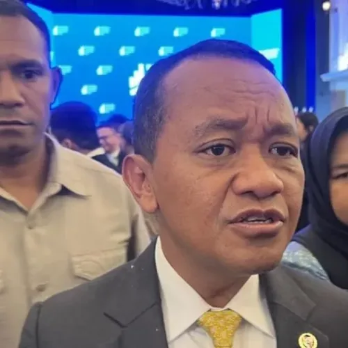 Penasaran Lagu Viral 'Mas Bahlil Ganteng', Menteri ESDM Minta Bantuan Raffi Ahmad Lacak Sang Kreator