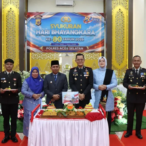 HUT Bhayangkara ke-80, Polres Aceh Selatan Gelar Syukuran dan Beri Penghargaan kepada Personel Berprestasi