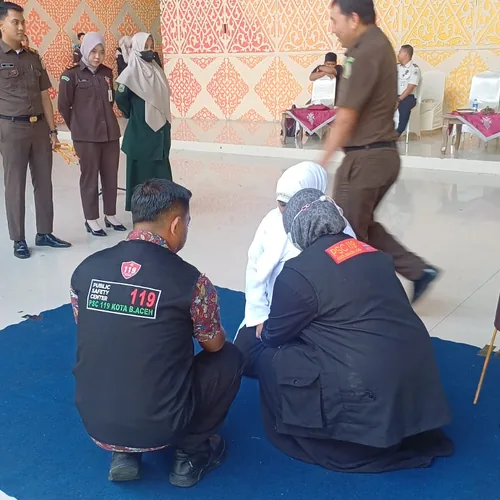 Enam Terpidana Jalani Uqubat Cambuk di Banda Aceh
